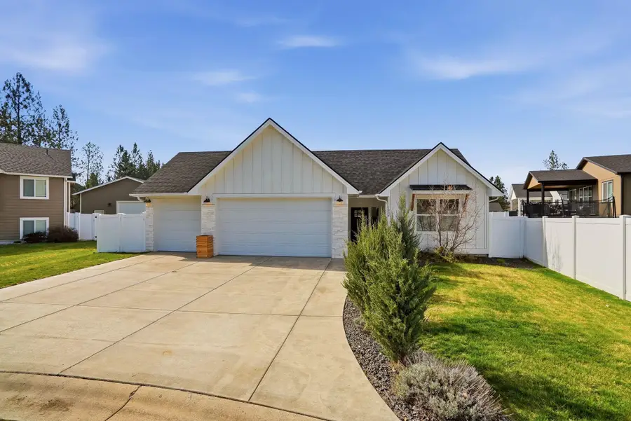 1334 E Carriage Ct, Spokane, WA 99208 - #2