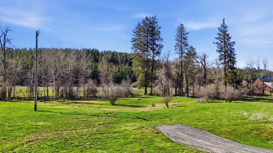 3564 Long Prairie Rd, Valley, WA 99181 - #2