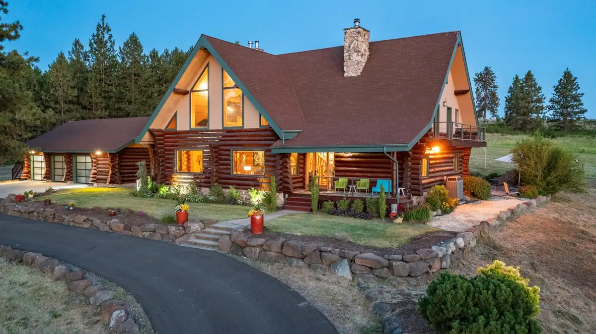 5024 E Stoughton Rd, Valleyford, WA 99036 - #1