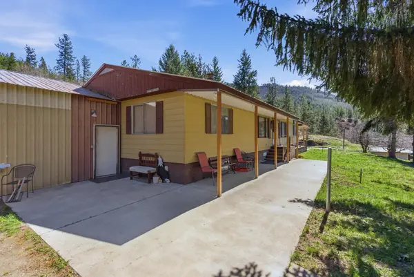 5864 Cedar Canyon Rd, Fruitland, WA 99129