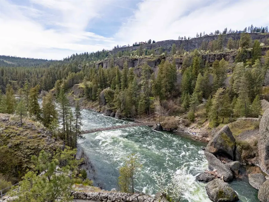 7104 N Deschutes Dr, Spokane, WA 99208 - #2