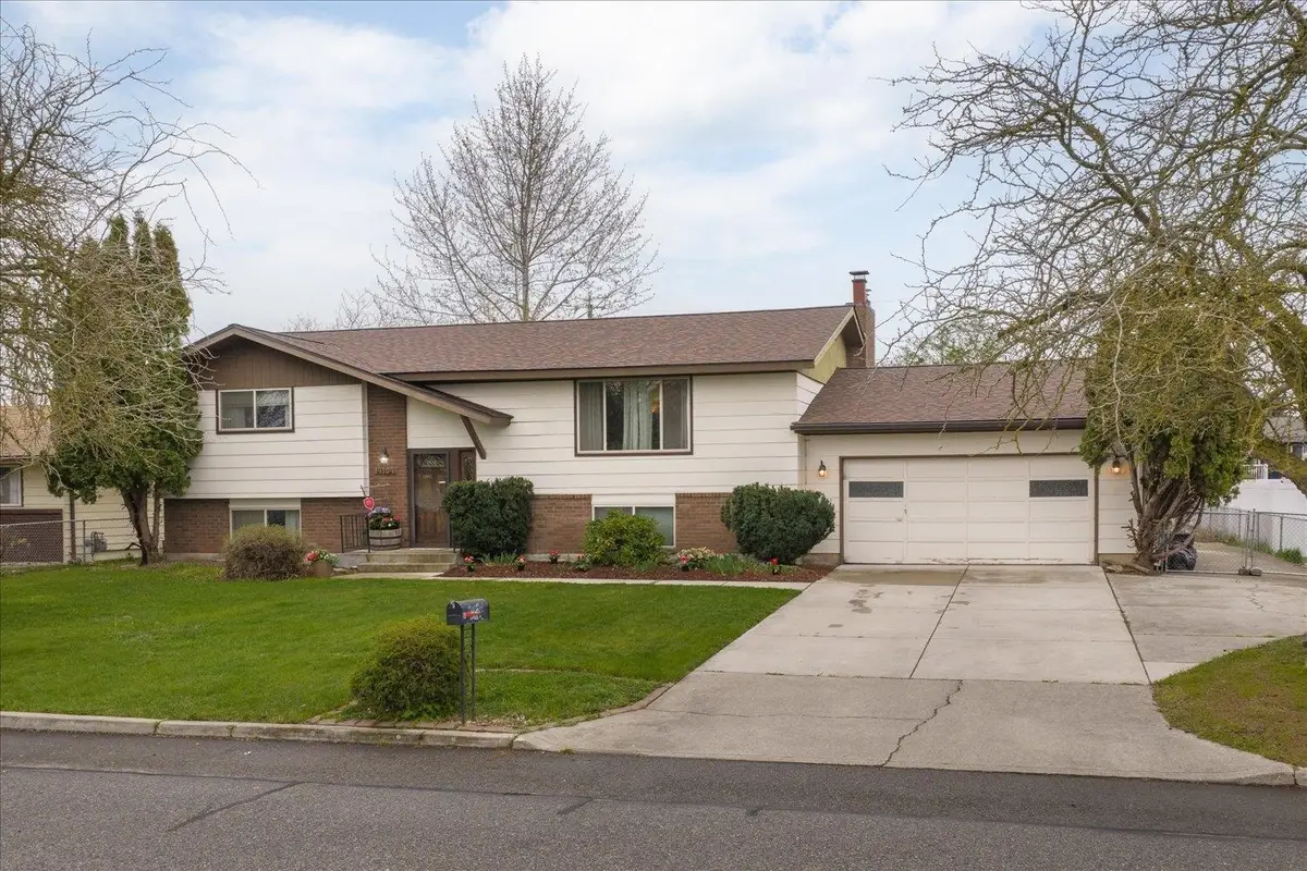 14104 E Sharp Ave, Spokane Valley, WA 99216 - #1