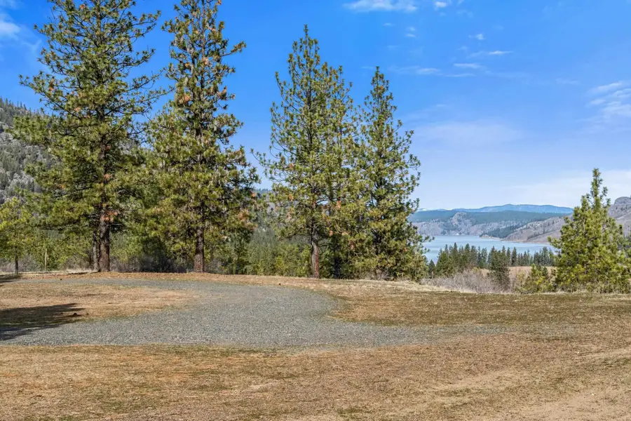 38800 E Sand Flats Dr, Davenport, WA 99122 - #2