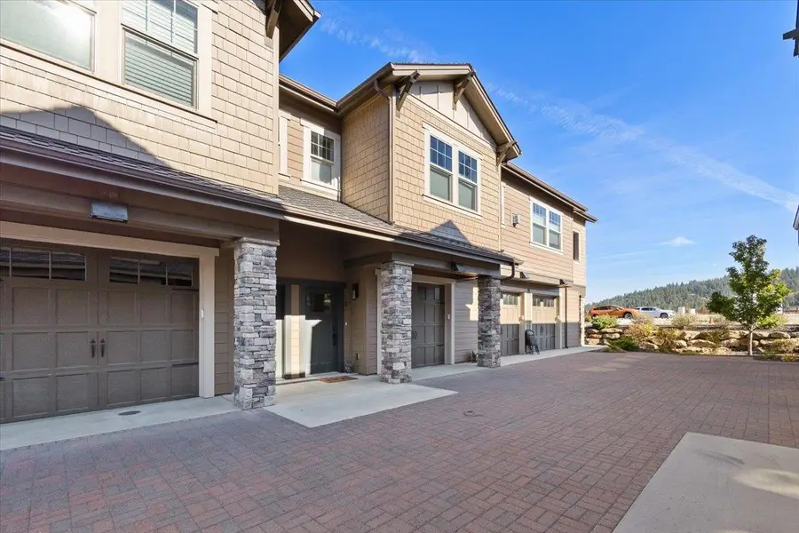 24493 E Pinnacle Ct #Unit E, Liberty Lake, WA 99019 - #2