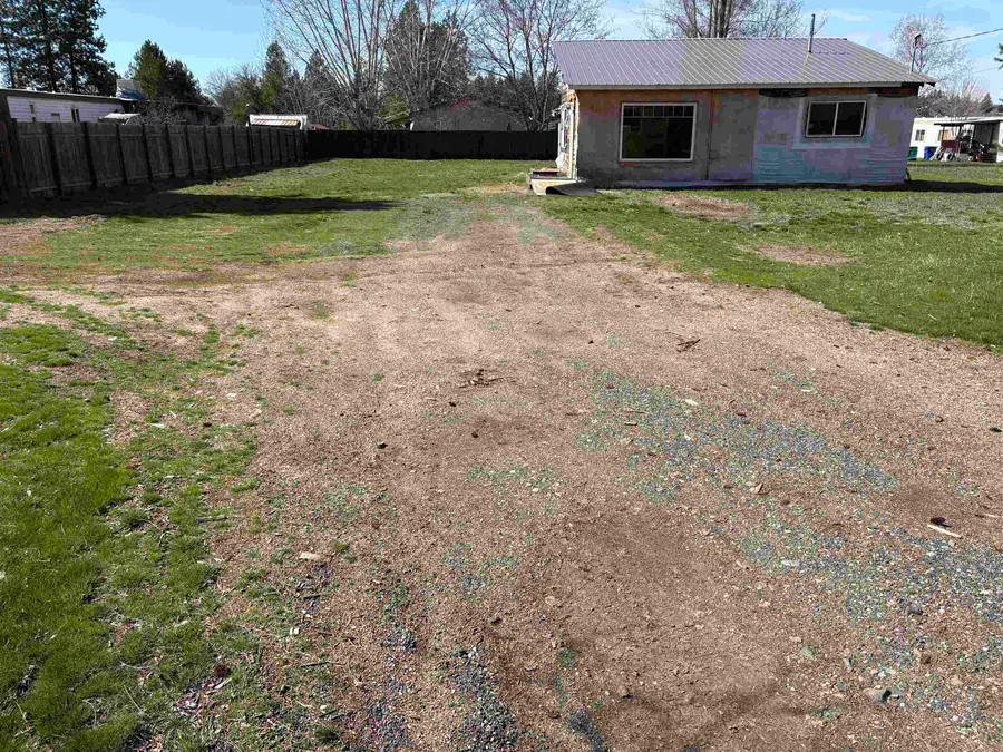 107 N Fir St, Deer Park, WA 99006 - #2