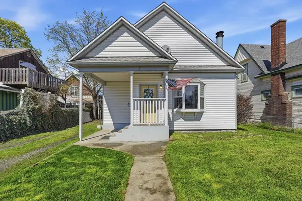 1208 W Knox Ave, Spokane, WA 99205