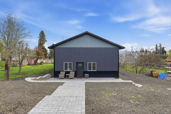 424 N Sheridan St, Tekoa, WA 99033