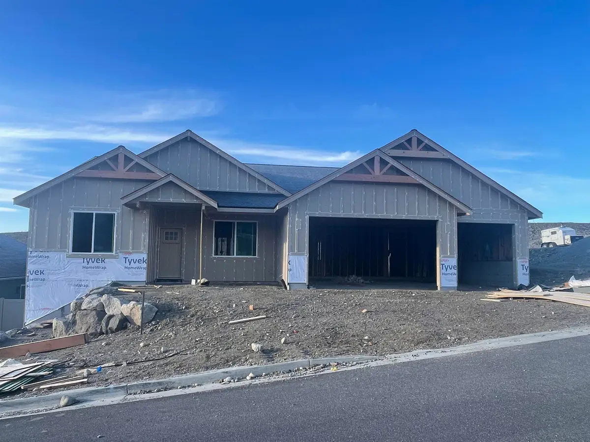 74 E Center Ln, Spokane, WA 99208 - #1