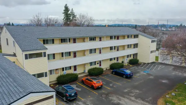 222 N Hutchinson Rd #204, Spokane Valley, WA 99212