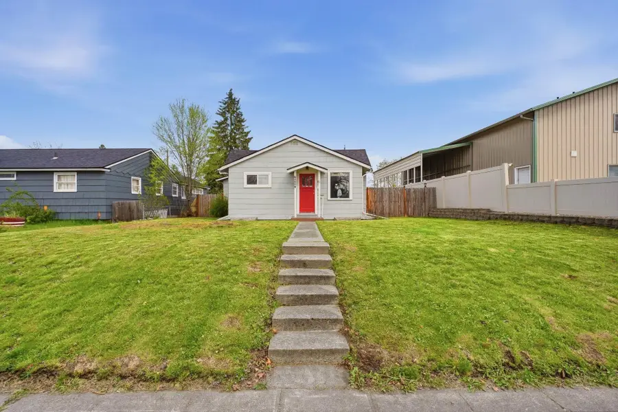 4224 N Maple St, Spokane, WA 99205 - #2