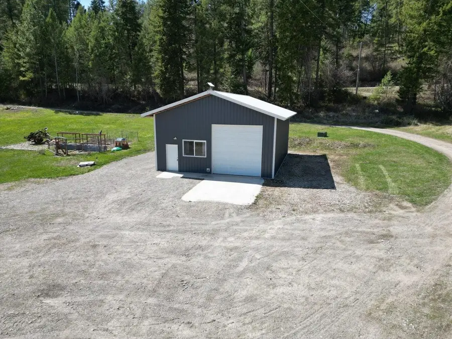 2550 B Burgess Rd, Addy, WA 99101-0000 - #2