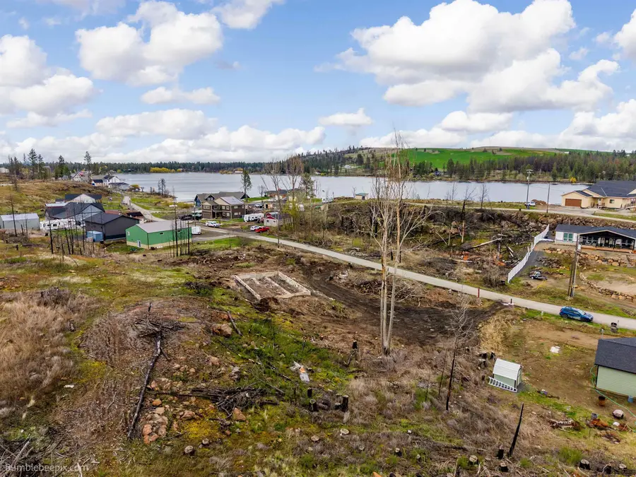 10222 S Lakehurst Dr, Medical Lake, WA 99022 - #2