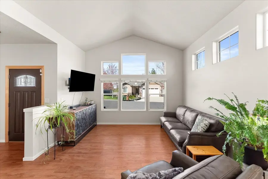 5611 S Ravencrest Dr, Spokane, WA 99224 - #3