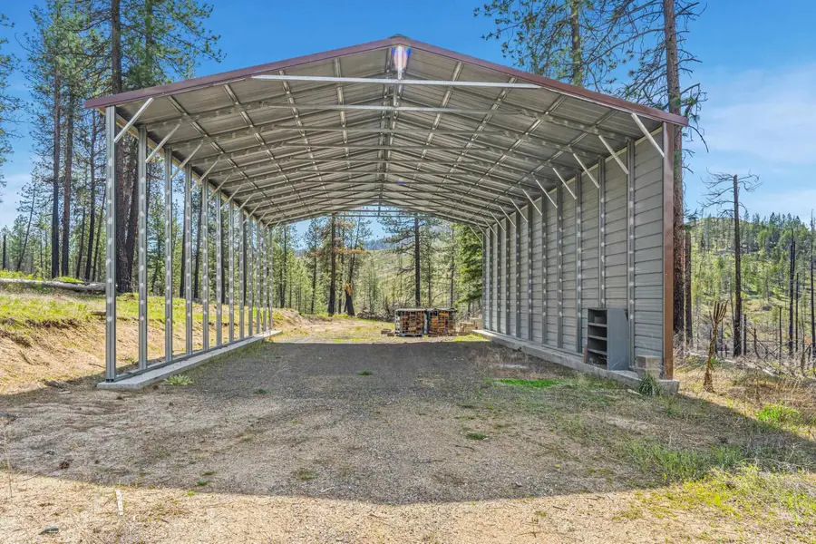 5067 Rail Canyon Rd, Springdale, WA 99173 - #3