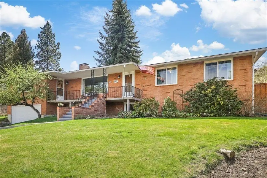 1523 W Ardmore Dr, Spokane, WA 99218 - #2