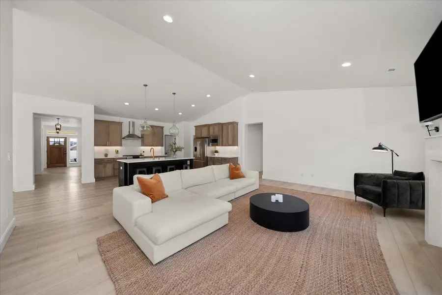 19715 E 11th Ave, Spokane Valley, WA 99016 - #2