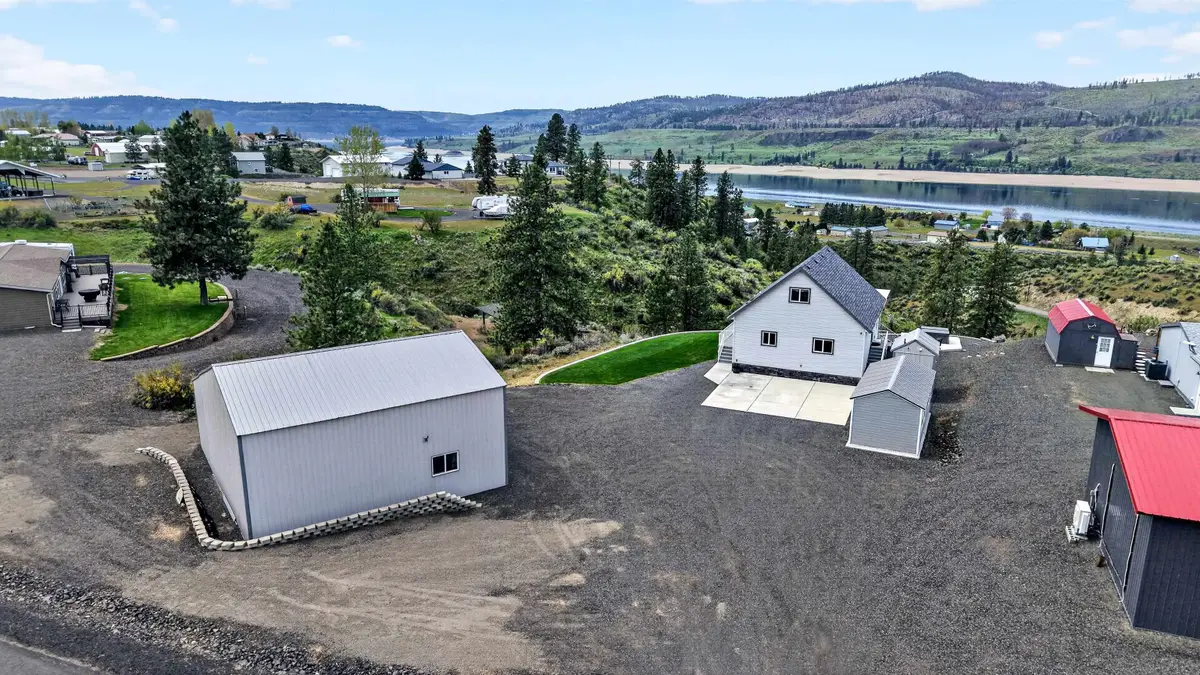 42325 N Doe Rd, Deer Meadows, WA 99122 - #1