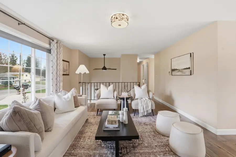 323 E Eleventh St, Deer Park, WA 99006 - #3