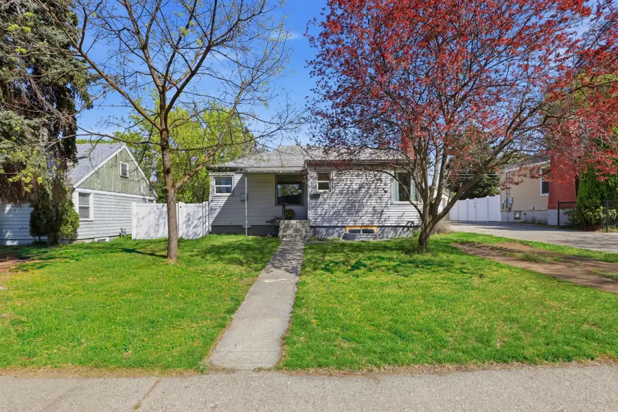 2716 W Garland Ave, Spokane, WA 99205 - #2