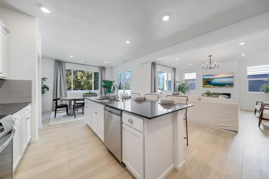 16697 E 30th Ln, Spokane Valley, WA 99037 - #3