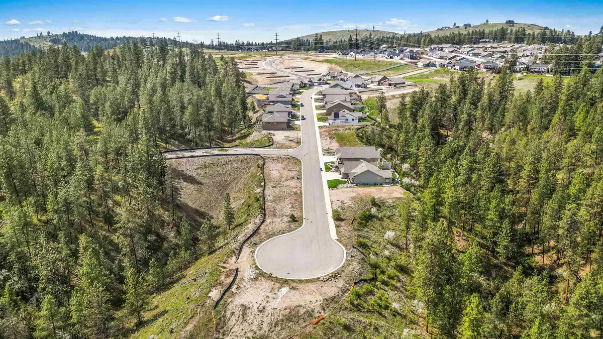 5105 N Scenic Ln, Spokane, WA 99212 - #1