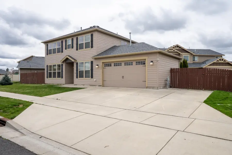9005 W Silver St, Cheney, WA 99004 - #3