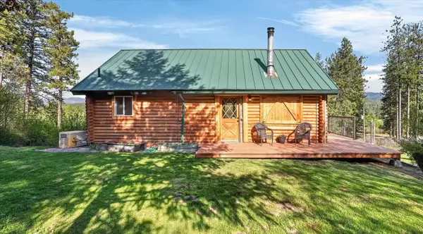 10203 E Chinook Ln, Chattaroy, WA 99003