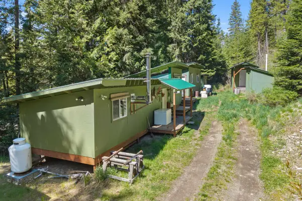 30762 N Leclerc Rd, Ione, WA 99139