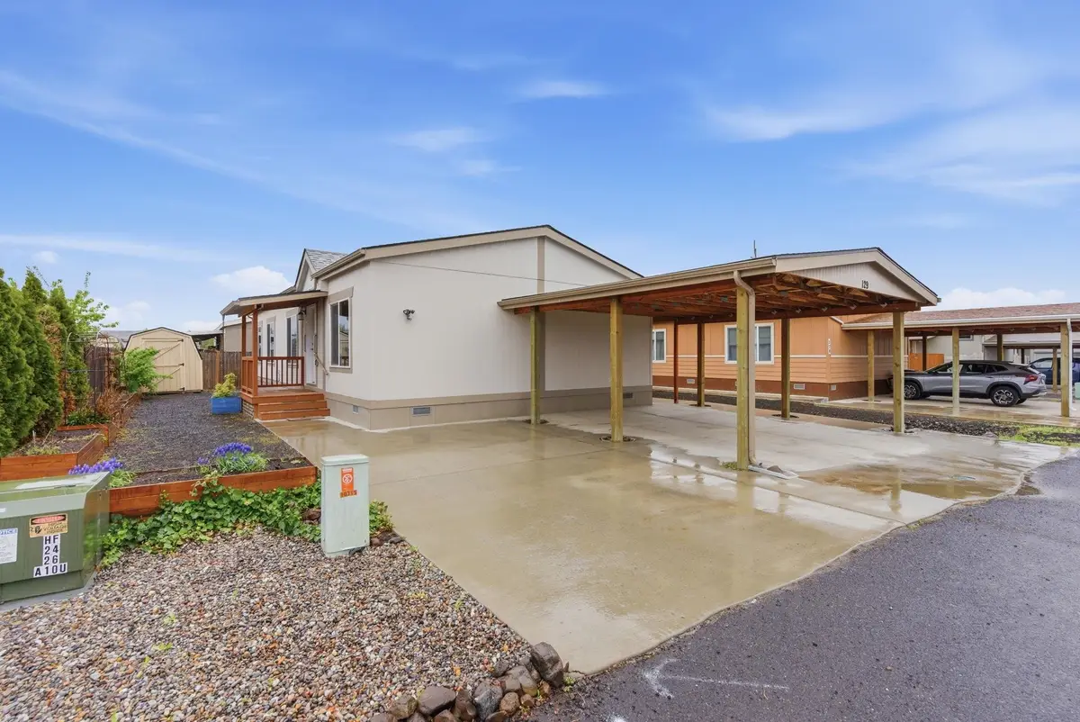 10510 W Richland Rd, Cheney, WA 99004 - #1