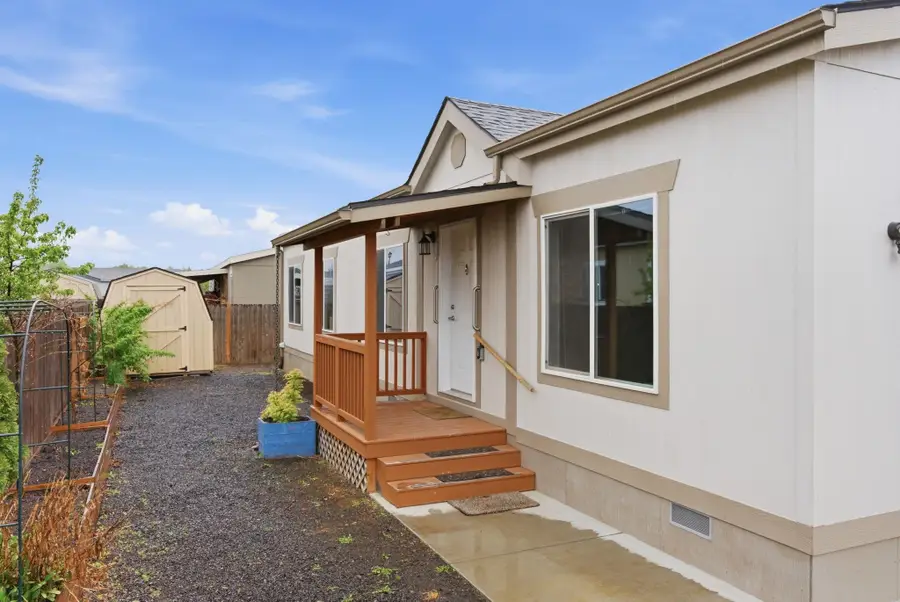 10510 W Richland Rd, Cheney, WA 99004 - #3