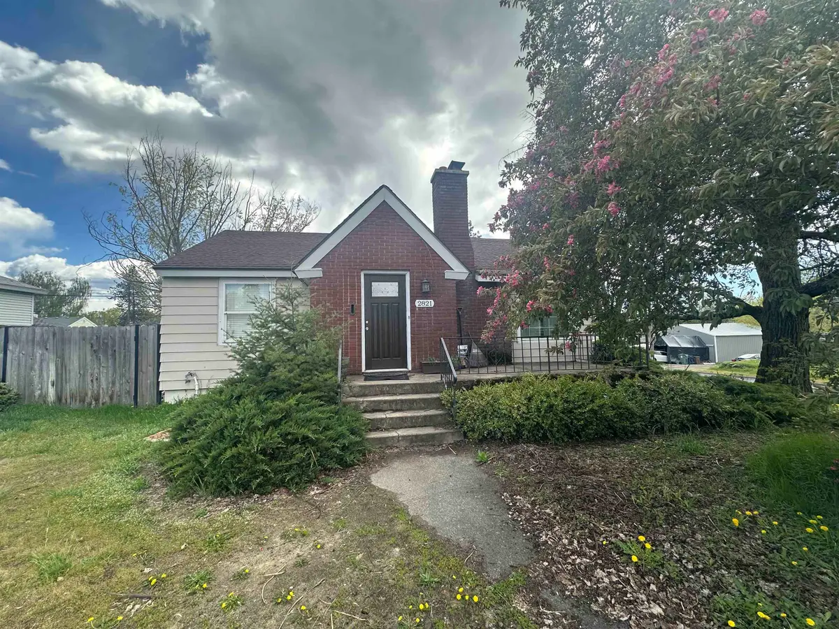 2821 W Longfellow Ave, Spokane, WA 99205 - #1