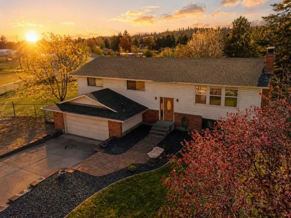 1217 S Pioneer Ct, Spokane Valley, WA 99037