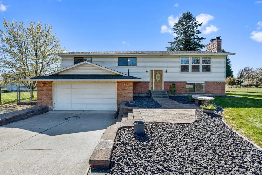 1217 S Pioneer Ct, Spokane Valley, WA 99037 - #2