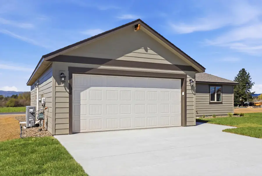 1211 N Layton Ave, Deer Park, WA 99006 - #3