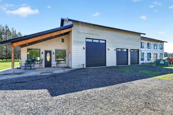 1100 E Denison Chattaroy Rd, Deer Park, WA 99006