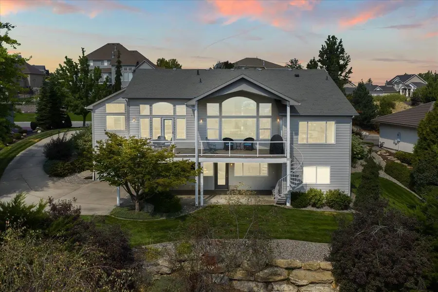 8816 E Woodland Park Dr, Spokane, WA 99217 - #2