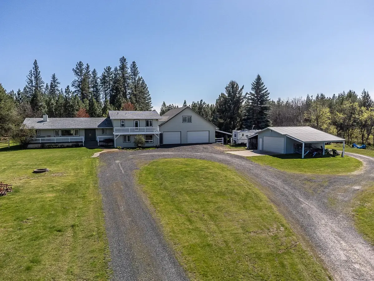 21 W Chattaroy Rd, Colbert, WA 99005 - #1