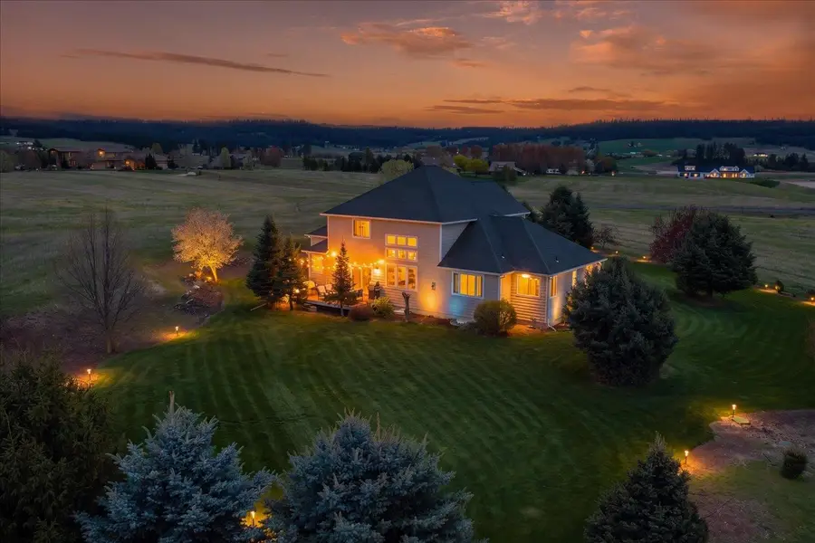 9903 E Peone Landing Ln, Mead, WA 99021 - #2