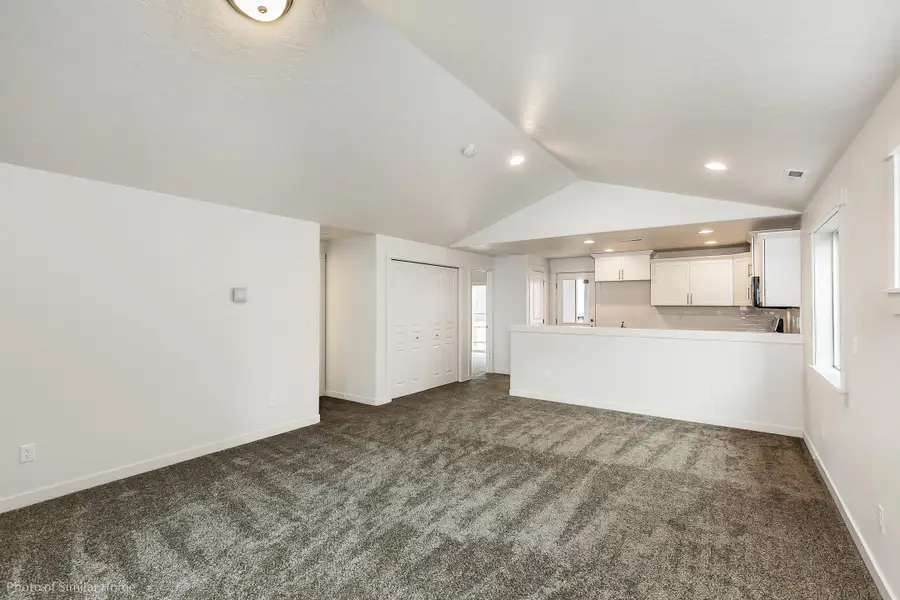 510 N Viewmont Ct, Greenacres, WA 99016 - #3