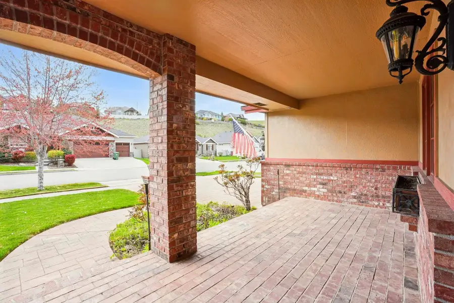 1606 N River Vista St, Spokane, WA 99224 - #2