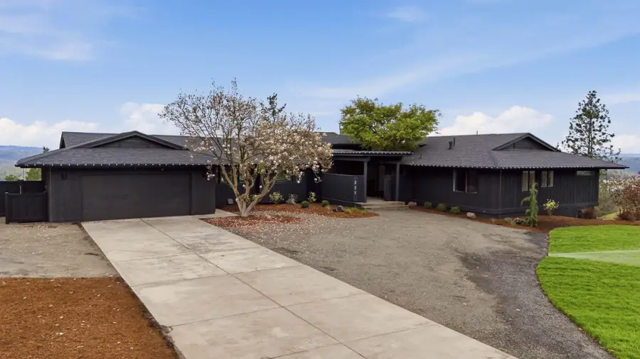 226 E High Dr, Spokane, WA 99203 - #2