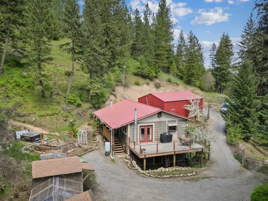 22707 E Lakeview Rd, Newman Lake, WA 99025 - #2