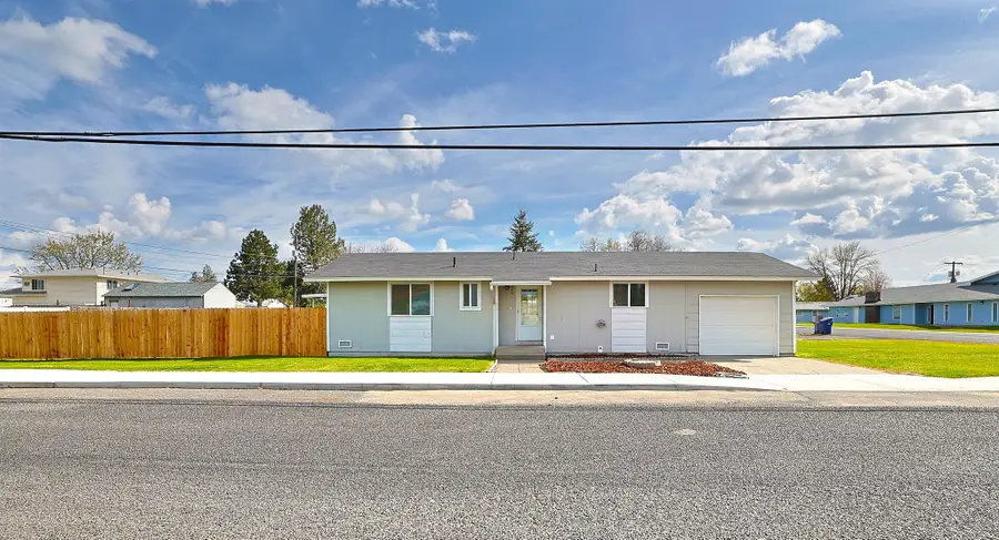506 N Grace St, Medical Lake, WA 99022 - #2