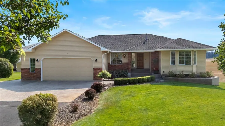 304 E Burk Rd, Colbert, WA 99005 - #2