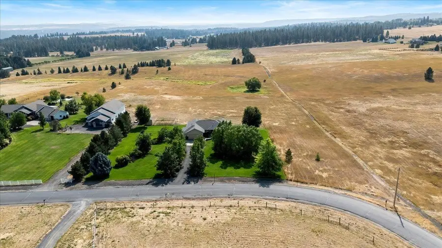 304 E Burk Rd, Colbert, WA 99005 - #3