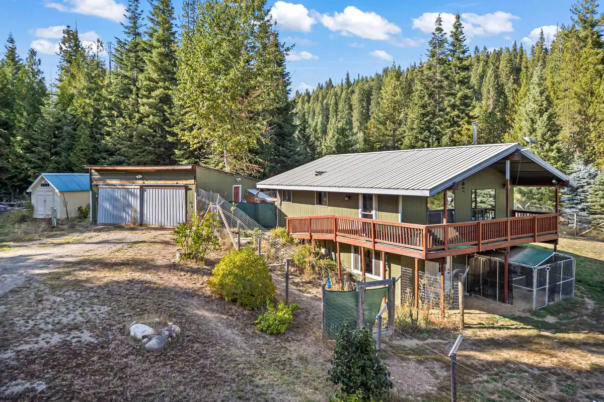 461 Beaver Creek Ln, Metaline, WA 99152 - #1