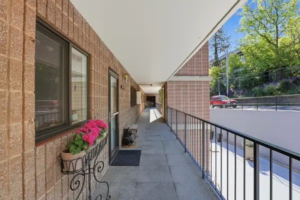 136 E Rockwood Blvd #303, Spokane, WA 99202