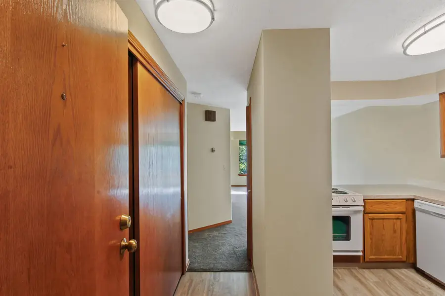 221 E Rockwood Blvd #410, Spokane, WA 99202-0000 - #2