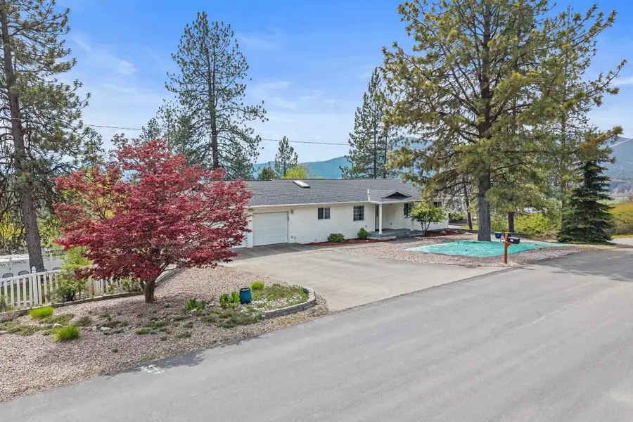 620 E 10th Ave, Colville, WA 99114 - #2