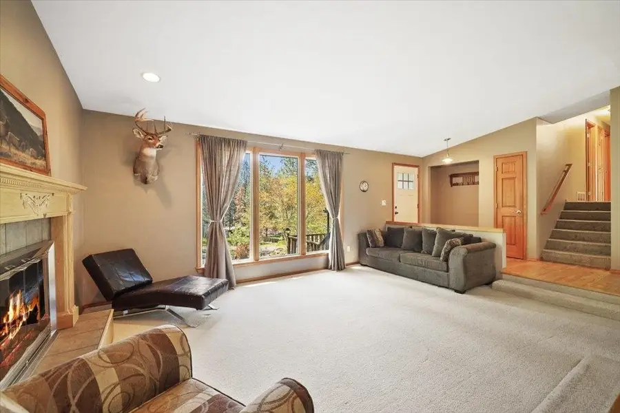 7607 E Beverly Dr, Spokane, WA 99212 - #3